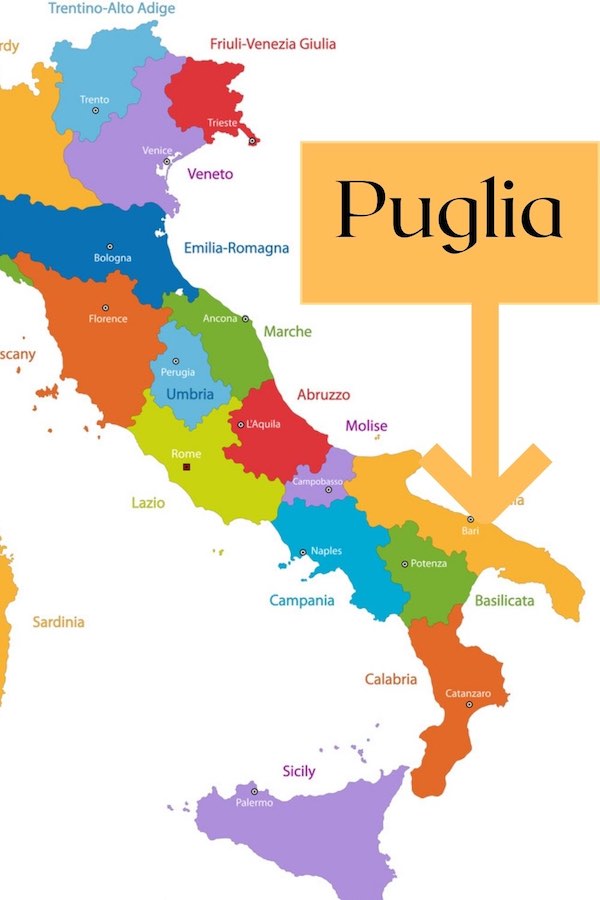 map of italy regions with arrow pointing to the heel of the boot as puglia